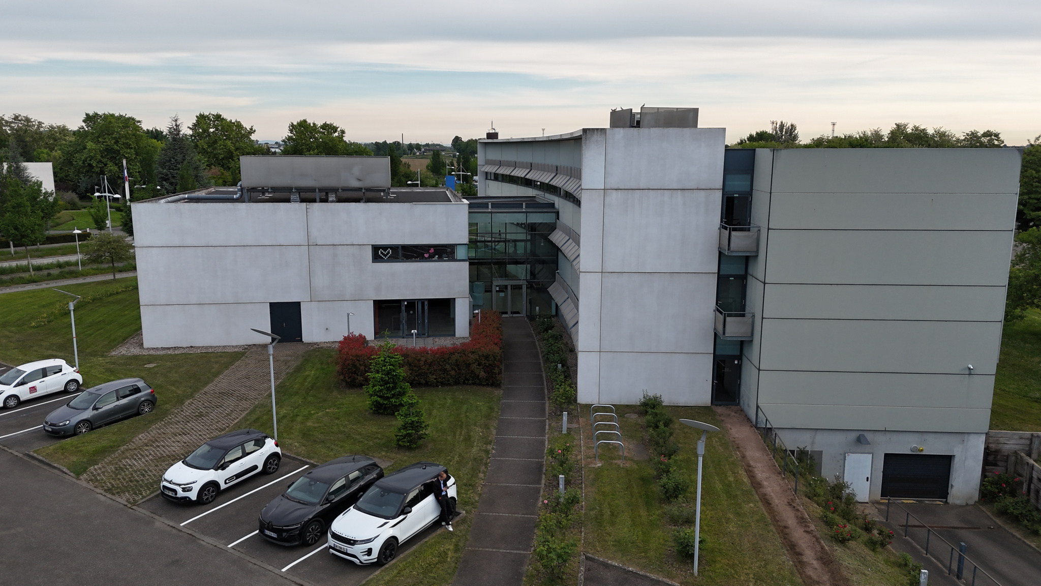 Bureau à louer à Schiltigheim, 77,91 m² – photo 1 sur 5
